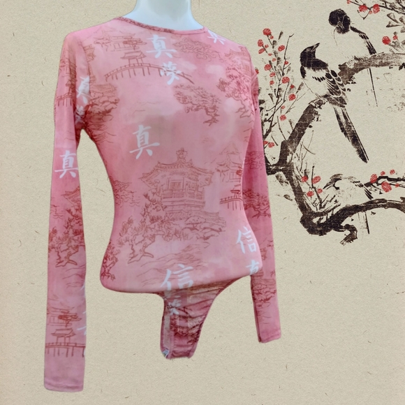 PrettyLittleThing Sheer Oriental Print Bodysuit - Picture 6 of 7